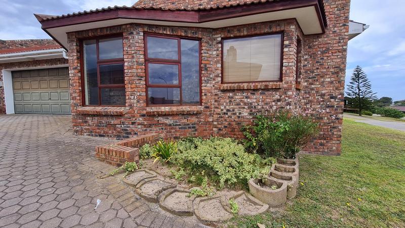 3 Bedroom Property for Sale in Dana Bay Western Cape